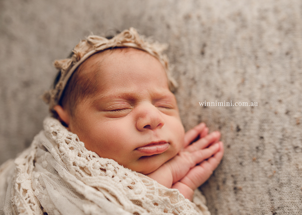 winni mini newborn baby babies older baby family birth maternity family families photography photographer photo photos tanha basile winni mini