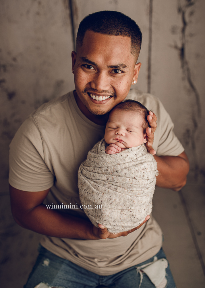 winni mini newborn baby babies older baby family birth maternity family families photography photographer photo photos tanha basile winni mini Gold Coast