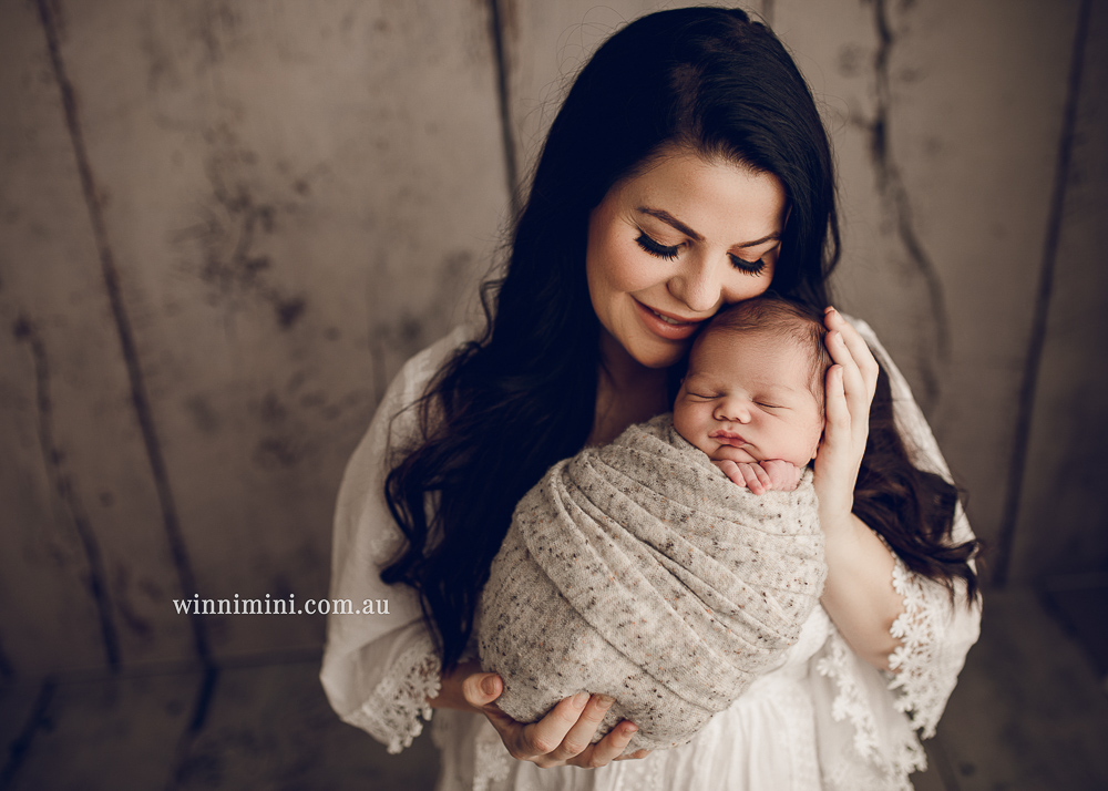 winni mini newborn baby babies older baby family birth maternity family families photography photographer photo photos tanha basile winni mini Gold Coast