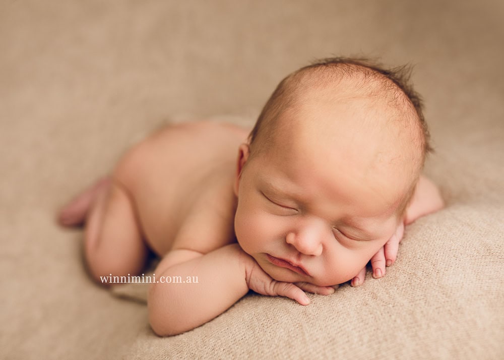 winni mini newborn baby babies older birth maternity family families photography photographer photo photos tanha basile winni mini Gold Coast