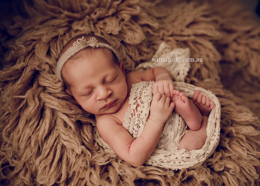 gold coast brisbane newborn baby babies family child families photographer photography photographs photo photographer winni mini tanha basile photo the best amazing upper coomera birth milk bath