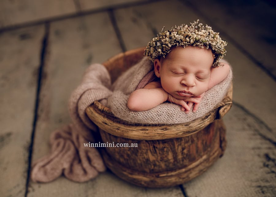 gold coast brisbane newborn baby babies family child families photographer photography photographs photo photographer winni mini tanha basile photo the best amazing upper coomera birth milk bath