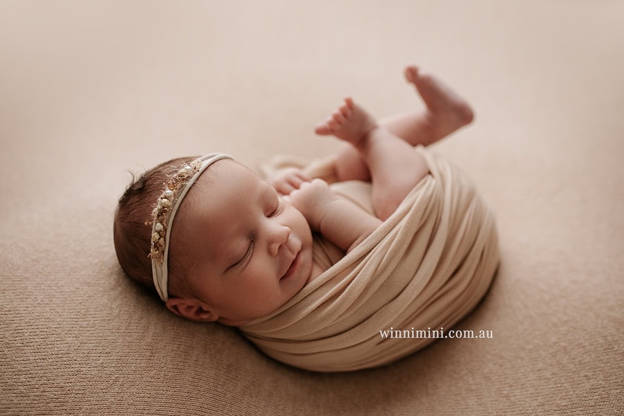 newborn baby family photographer gold coast brisbane babies