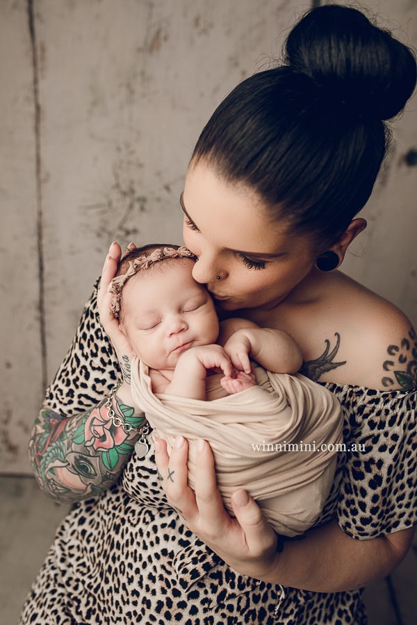 newborn baby family photographer gold coast brisbane babies