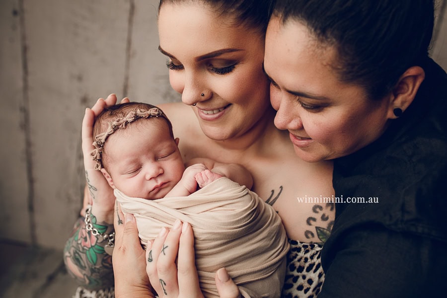 newborn baby family photographer gold coast brisbane babies