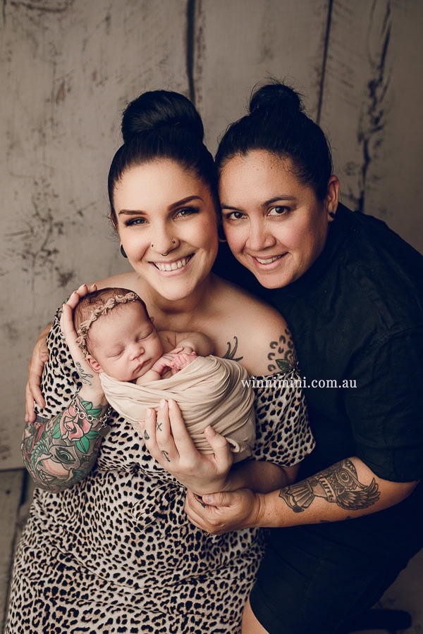 newborn baby family photographer gold coast brisbane babies