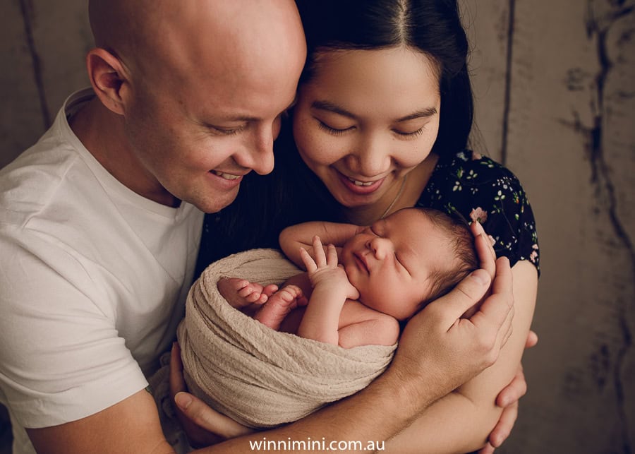 newborn baby family photographer gold coast brisbane babies