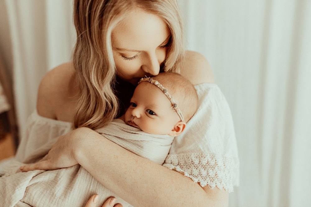 Winni Mini newborn baby family maternity pregnancy photos photographer photography babies pindara mater mothers pregnant pictures sunset studio upper coomera gold coast brisbane-1