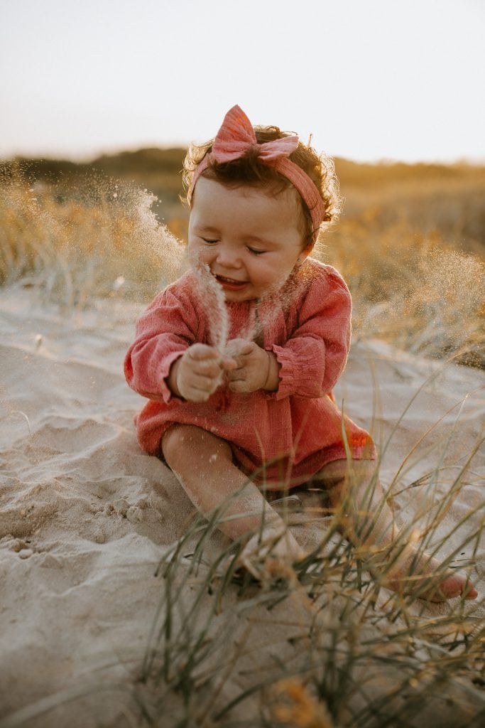 Winni Mini newborn baby family maternity pregnancy photos photographer photography babies pindara mater mothers pregnant pictures sunset studio upper coomera gold coast brisbane