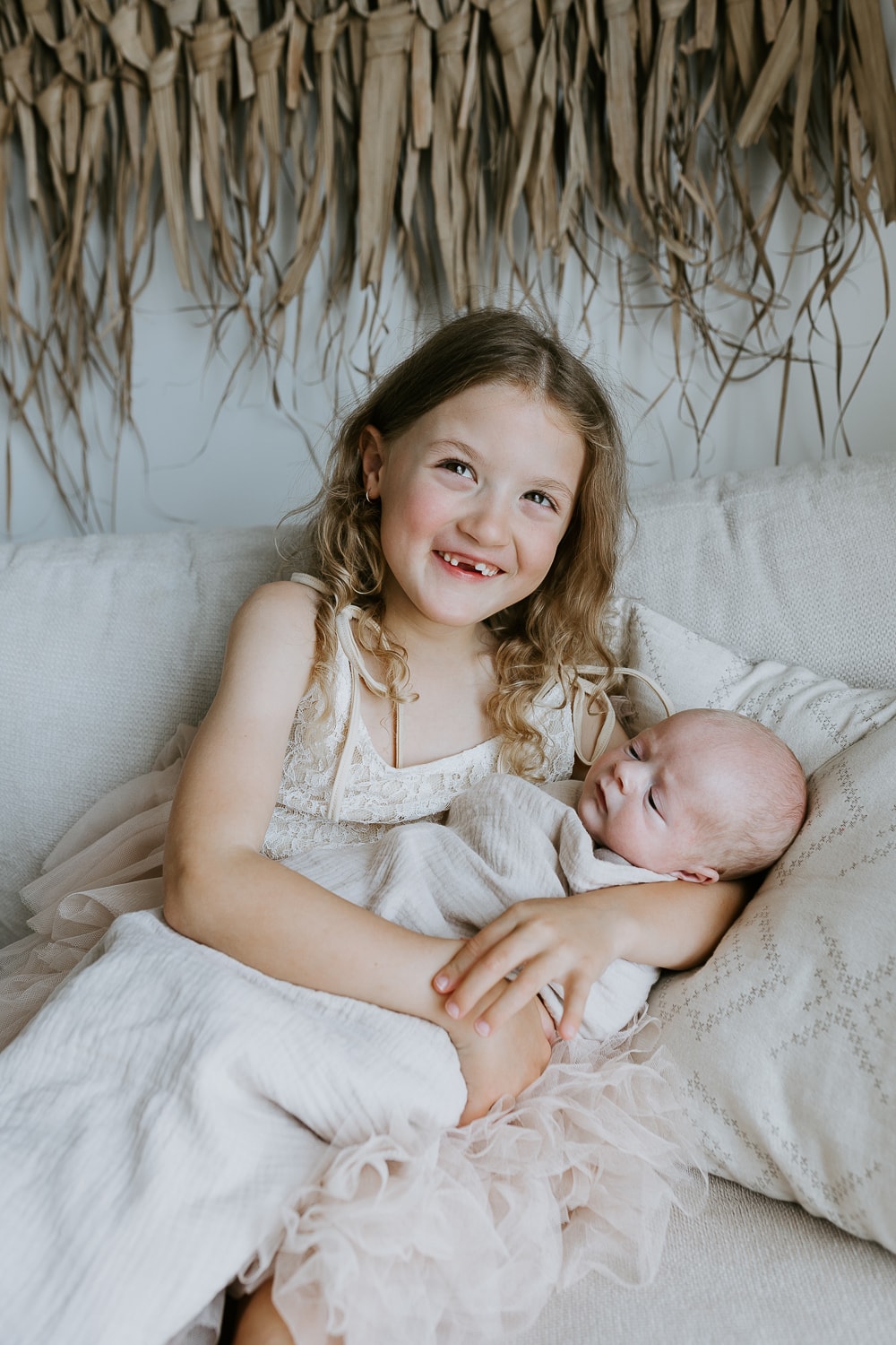 Newborn baby, family, pregnancy, maternity photographer Gold Coast Brisbane. Photography photos Winni & Mini Photography Tanha-1