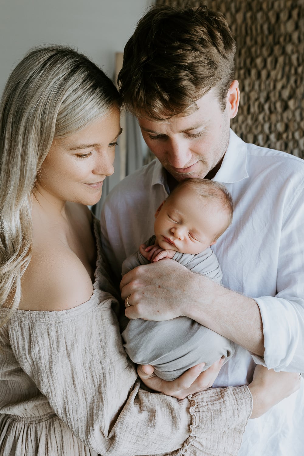 Newborn baby family pregnancy maternity photography photographer gold coast brisbane beach sunset photos Winni & Mini-3