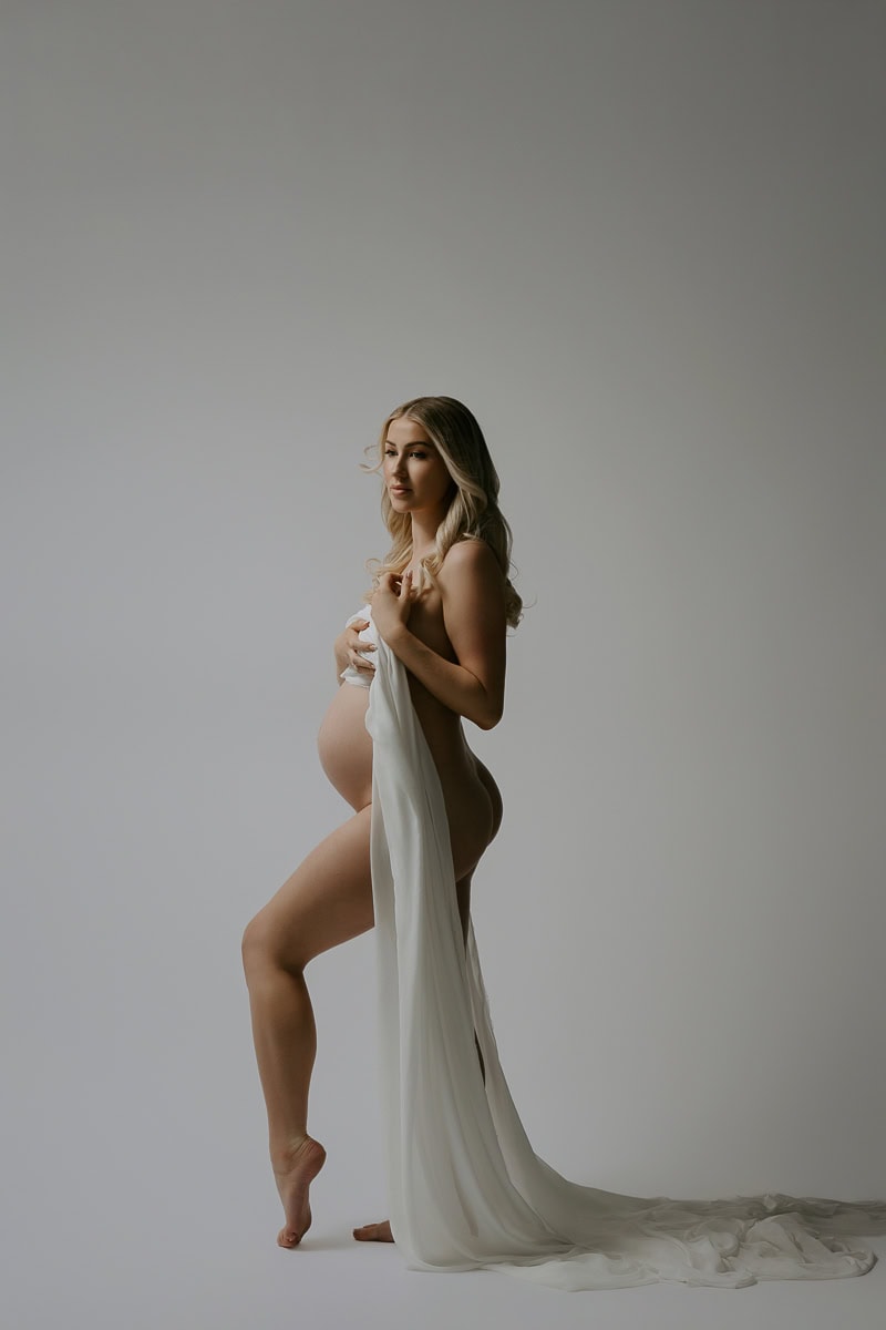 Newborn baby family pregnancy maternity photographer gold coast