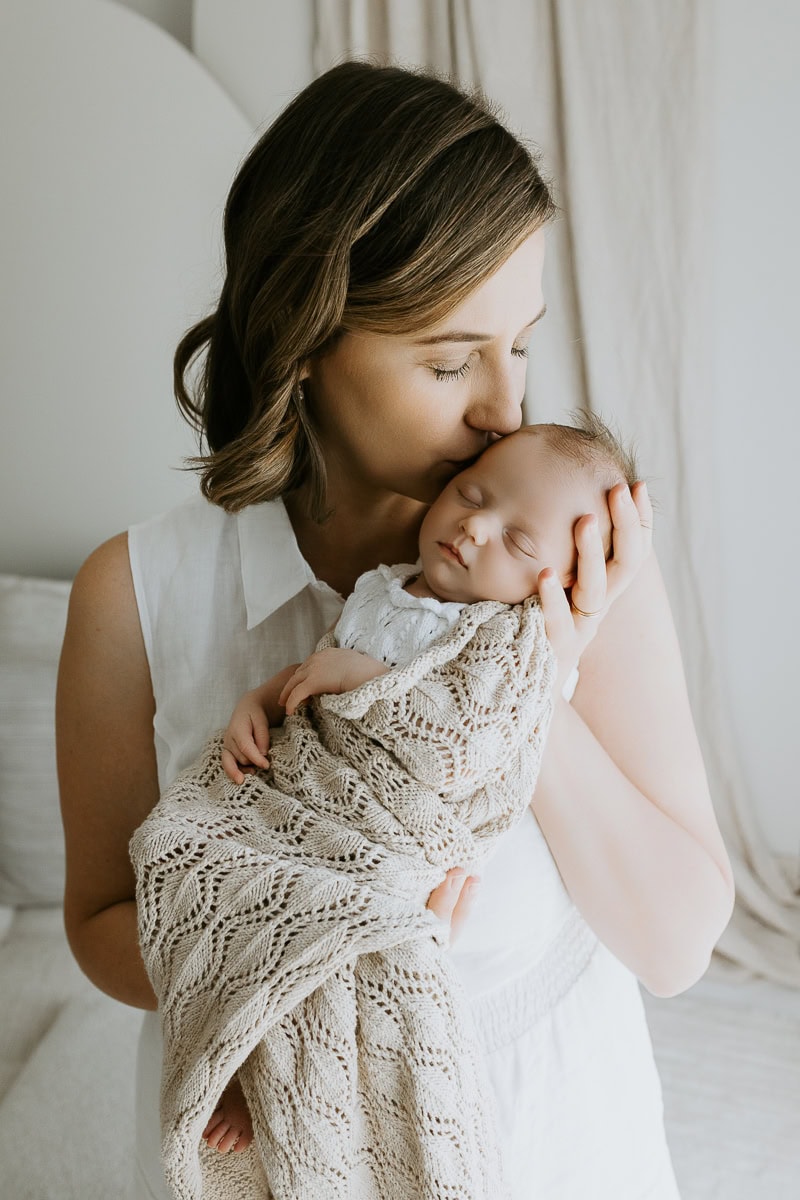 newborn baby pregnancy family maternity photographer photos studio Winni & Mini Photography tanha basile the best gold coast brisbane studio portraits