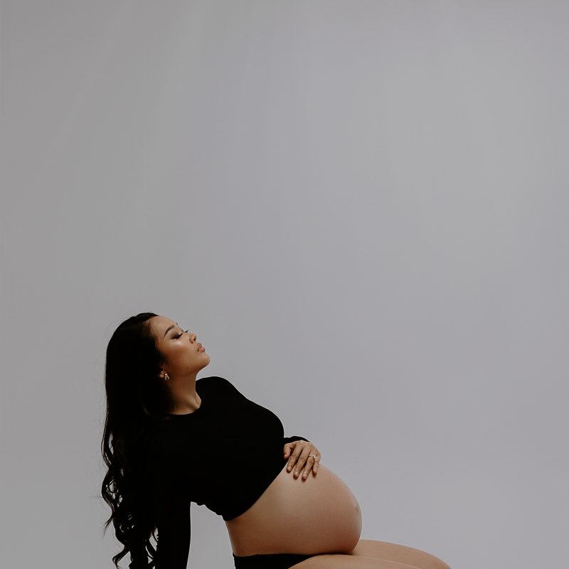 Newborn baby pregnancy family photographer gold coast baby shower Tanha Basile Winni & Mini Photography Brisbane