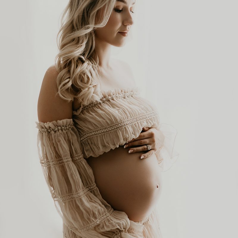 Newborn baby family pregnancy maternity photographer gold coast