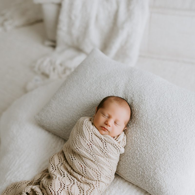 newborn baby pregnancy family maternity photographer photos studio Winni & Mini Photography tanha basile the best gold coast brisbane studio portraits