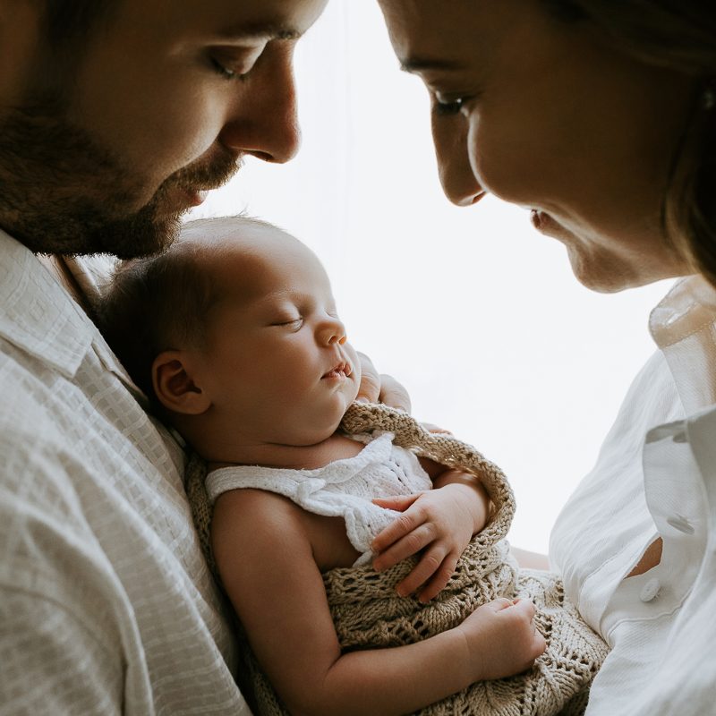 newborn baby pregnancy family maternity photographer photos studio Winni & Mini Photography tanha basile the best gold coast brisbane studio portraits