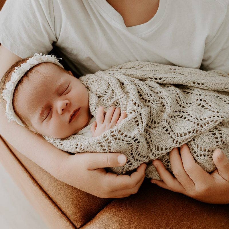 newborn baby pregnancy family maternity photographer photos studio Winni & Mini Photography tanha basile the best gold coast brisbane studio portraits