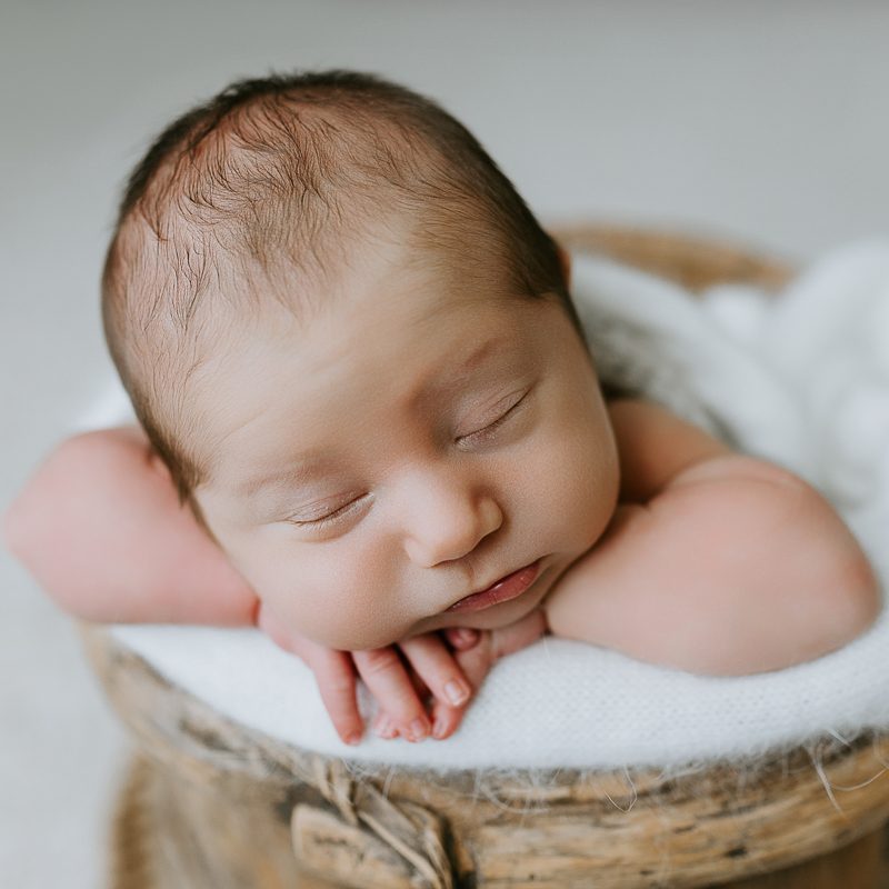 newborn baby pregnancy family maternity photographer photos studio Winni & Mini Photography tanha basile the best gold coast brisbane studio portraits